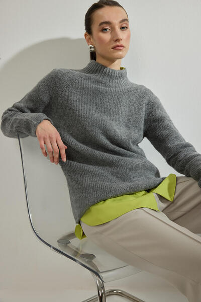 Touché Privé Stand Collar Knitwear Pullover