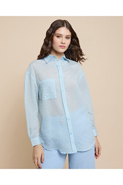 R&B قميص مجعد بياقة كلاسيكية وأكمام طويلة