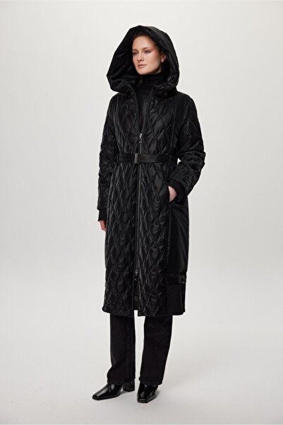 Zühre Hooded Belt Detailed Black Quilted Coat 13973