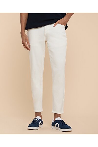 R&B Solid Slim Fit Jeans with Button Closure