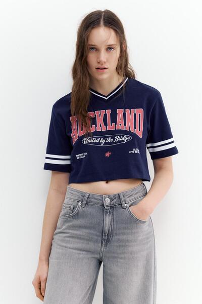Pull & Bear Anka grafikli futbol tişörtü