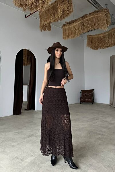 The Robi Fusta lungă maxi texturată din dantelă maro pentru femei