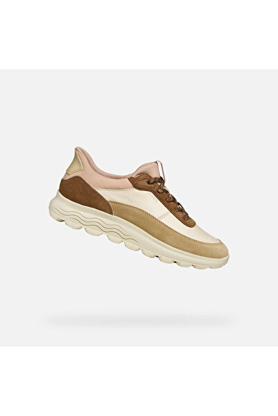 Geox Beige women's trainers Spherica Plus