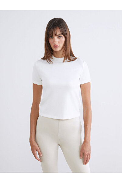 LC Waikiki Γυναικείο T-shirt Ecru Κανονική Λαιμόκοψη