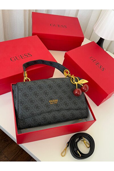 GGGG Bags with their accessories