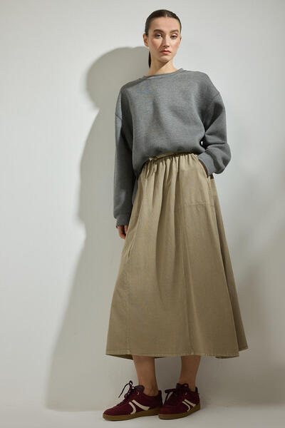 Touché Privé Elastic Waist Pocketed Skirt