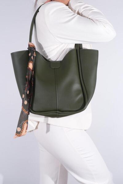 Store حقيبة كتف نسائية من الجلد موديل جولدن مع حقيبة مكياج وشال