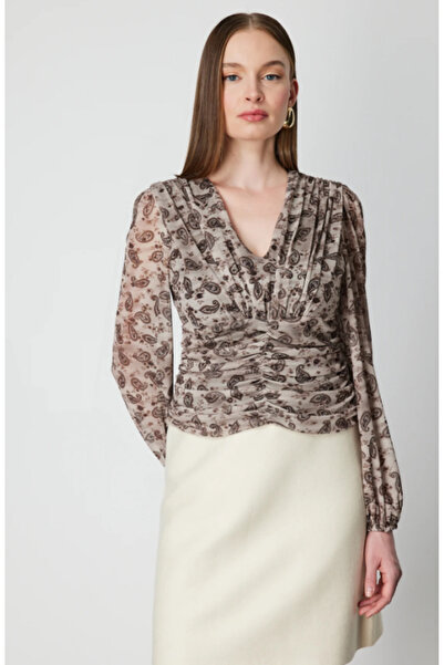 ON TRİKO Bele Oturan Drapeli V Yaka Bluz - BEJ