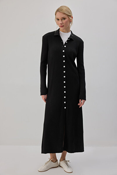Touché Privé Shirt Collar Buttoned Knit Dress