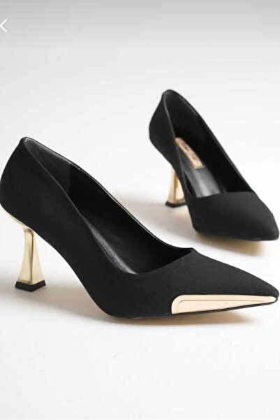 yezy shoes Γυναικεία παπούτσια με λεπτό τακούνι με χρυσό αξεσουάρ, στιλέτο