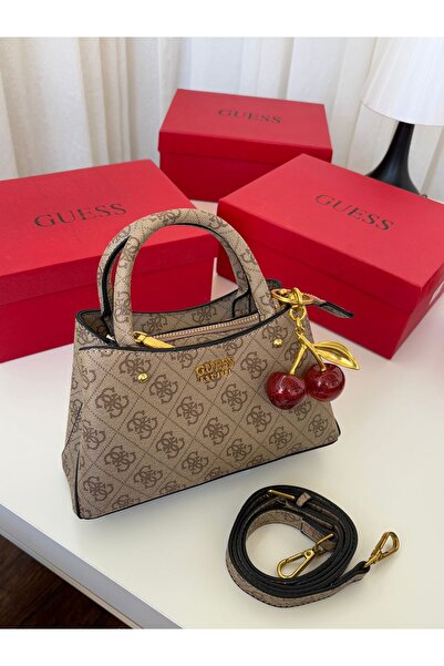 GGGG Bags with their accessories