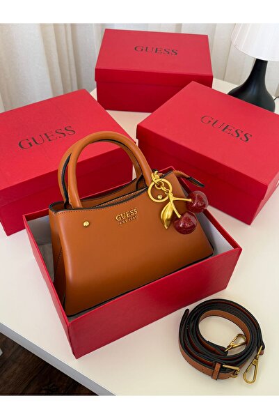 GGGG Bags with their accessories