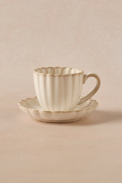 Karaca Daisy Kahve Fincanı ve Tabağı 90 ml