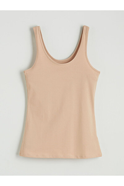 LC Waikiki قميص داخلي نسائي جديد من Özmarka بياقة على شكل حرف U