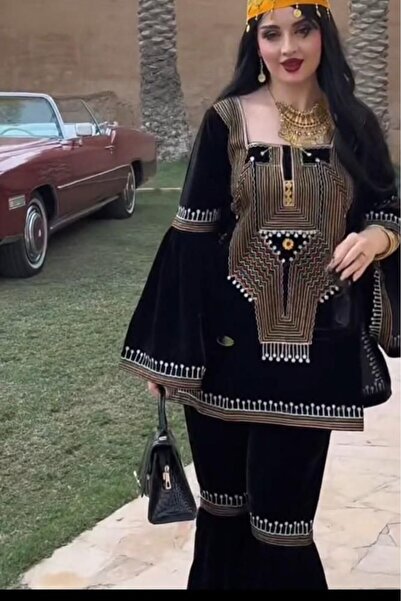 Sweety Fashion A luxurious heritage set that combines authentic design