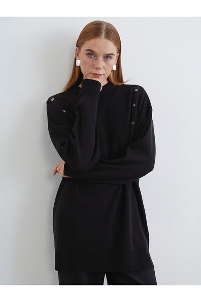 LC Waikiki عروض موسمية من RMZ GİYİM: تونيك نسائي أسود بياقة دائرية من التريكو