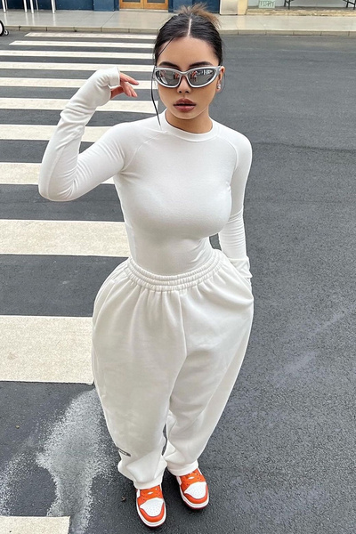 İlayda Toprak Basic Parmak Geçirmeli Beyaz Zıbın Bodysuit