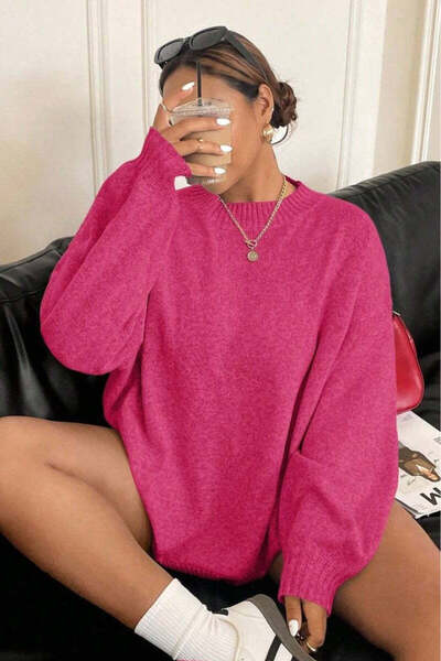 StreetWear Outlet Women's Casual Sweater with Round Neck