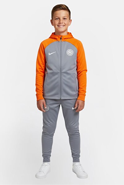 Nike طقم رياضي للأطفال الأولاد مكون من قطعتين بتقنية دراي فيت لكرة القدم، متع...