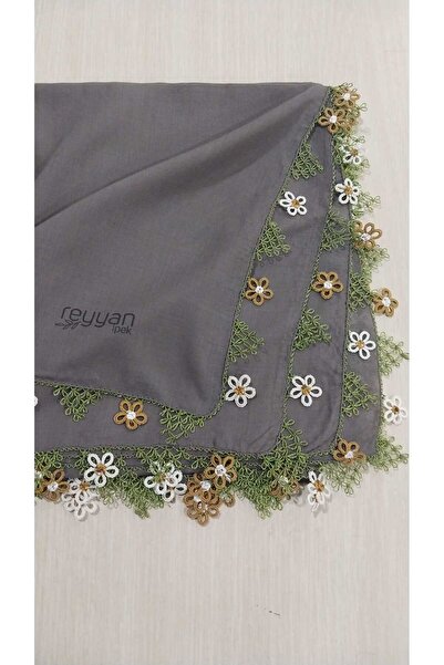 Papatyam Mekik and Needlework Reyyan Yemeni Handicraft Dowry Box