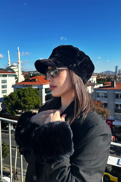 Mollycrush Women's Black Plush Captain Hat and Arm Cuff |   2-Piece Premium F...