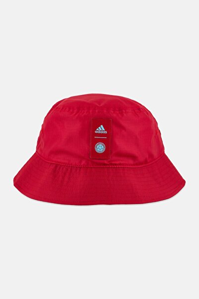 adidas قبعة دلو بشعار العلامة التجارية للرجال، باللون الأحمر