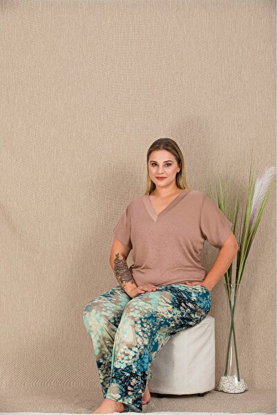 Lady Lingerie طقم بيجامة نسائية بأكمام قصيرة وياقة على شكل حرف V مقاس كبير