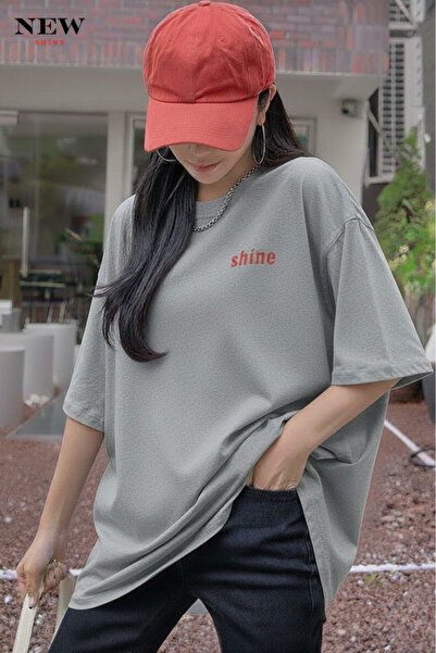 New Shine تي شيرت مطبوع عليه شعار SHINE للجنسين