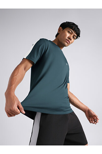 Cult By Styli Men Relaxed Fit Breathable Active T-Shirt