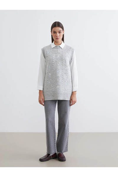 LC Waikiki Crew Neck Embroidered Women's Knitwear Sweater