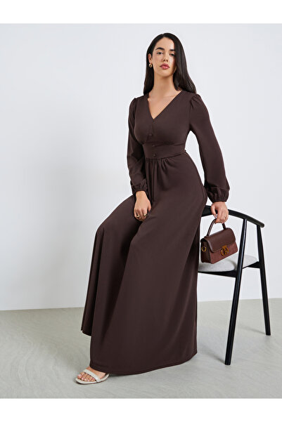 Styli فستان ماكسي بني بأكمام واسعة للنساء