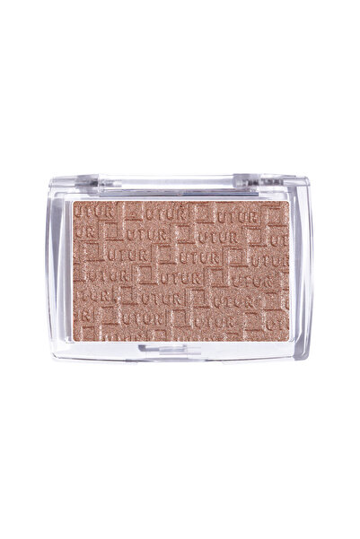 Future Makeup Highlighter