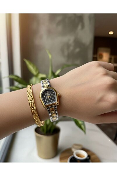 Ard Al Murooj Luxury women's watch with gold-plated bracelet
