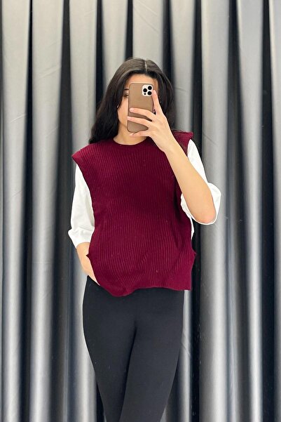 Crep طقم تي شيرت مكون من قطعتين بتفاصيل سترة تريكو - لون أحمر داكن