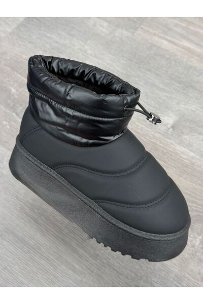 Shoes Women's black fur-lined ankle boots/boots. B09