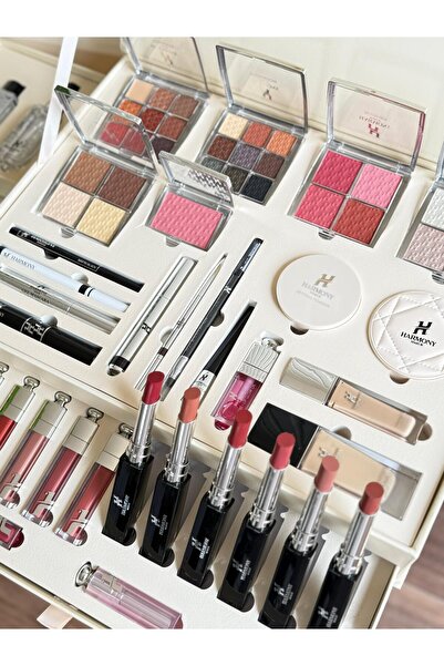 Harmony Makeup box: All beauty products in one box