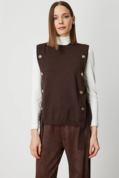 ON TRİKO Ornamental Buttoned Crew Neck Sweater 69310