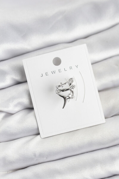 Carmella Silver Color Brass Thorn Model Cartilage Earcuff Earring Rsrbj34-Esrdns