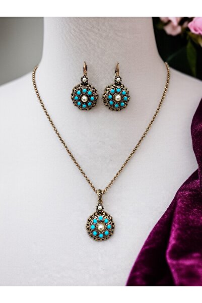 FAYRA ACCESSORIES Daisy Figured Necklace and Earring Set