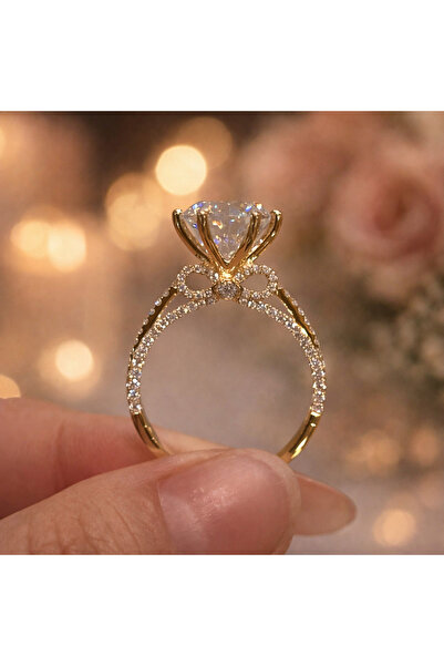 Store Işıltılı Fiyonk Tektaş Modeli Gümüş Gold Yüzük