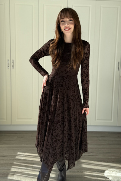 Dilay Gökoğlu Butik Velvet Floral Embroidered Asymmetrical Brown Midi Brown Dress