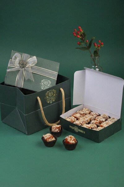 Paşa Dairesi حلوى اللقم الفاخرة المغطاة بالجوز والبرتقال في علبة هدايا 350 جرام