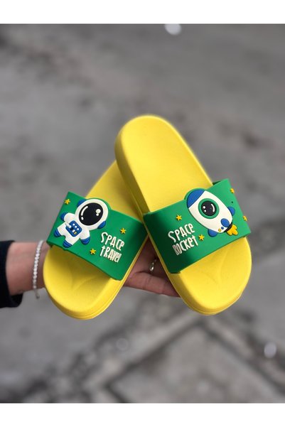 Bold Boutique Papuci cu talpă anti-alunecare cu detalii de astronaut, papuci pentru piscină, mare și plajă, papuci pentru baie