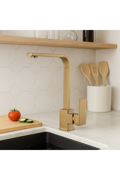 banyosepeti صنبور مطبخ مربع ذهبي غير لامع من كيوبكس