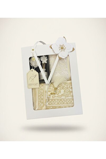 Fashion Details Women's 4-piece set, luxurious rose pattern and decorative de...