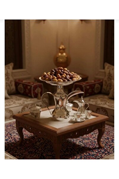 ceneric Ramadan decoration: a coffee pot with an elegant top saucer (1 piece)