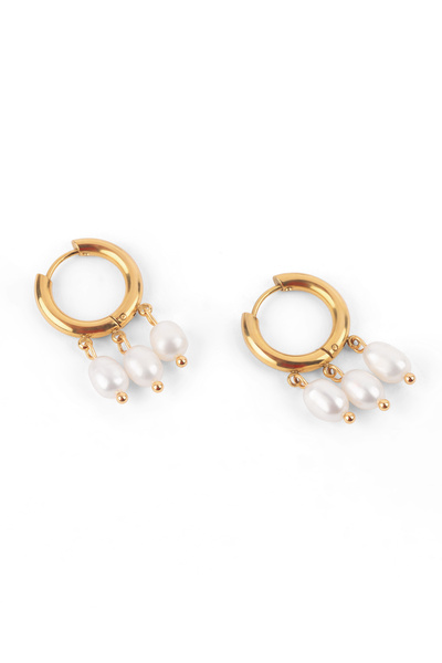 TAAHIRA Triple Pearl Cuff Earrings