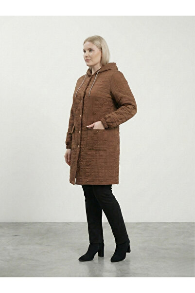 LARCH EXCLUSİVE MEVSİMLİK KAPÜŞONLU KISA KAP