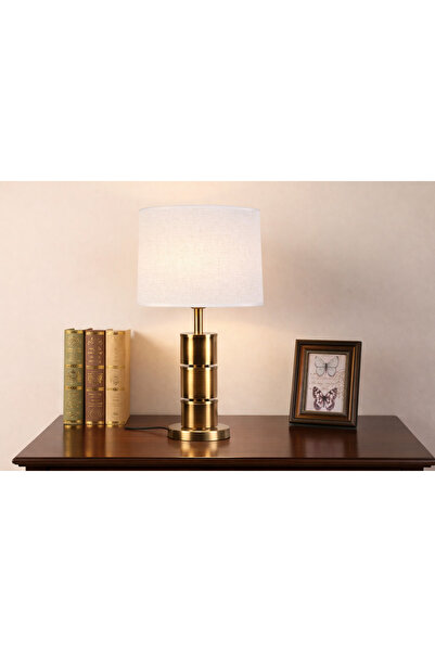 SADANHOME مصباح طاولة أنيق بإضاءة دافئة ولمسة فاخرة