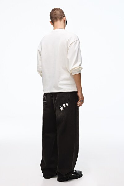 Bershka İşlemeli barrel fit jean